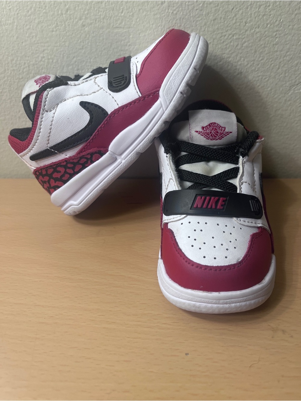 Jordan Legacy 312 Chicago Low White/Black-Gym Red CD9056-116 Toddler Size 5C